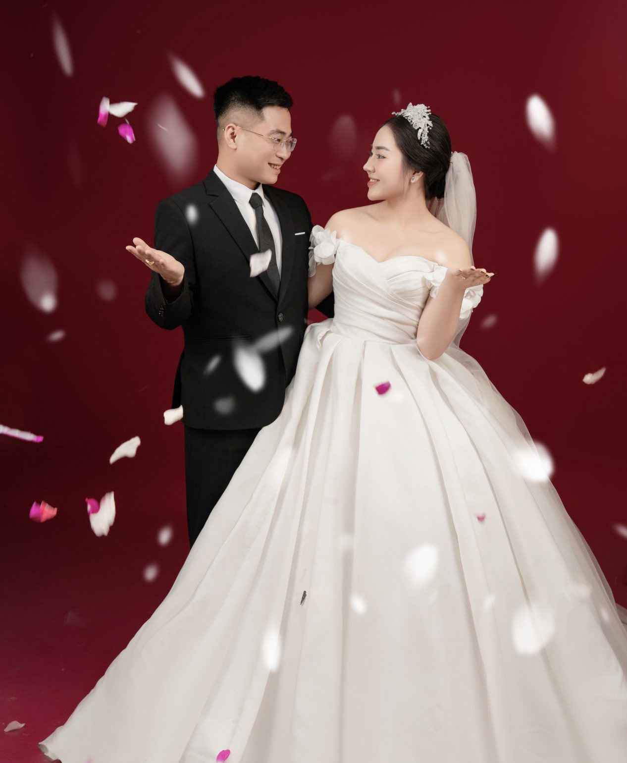 THIỆP CƯỚI NGUYỄN HẢI – TUYẾT QUỲNH